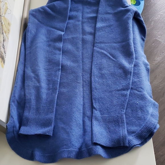 Merino wool sweater in blue color - Picture 2 of 2